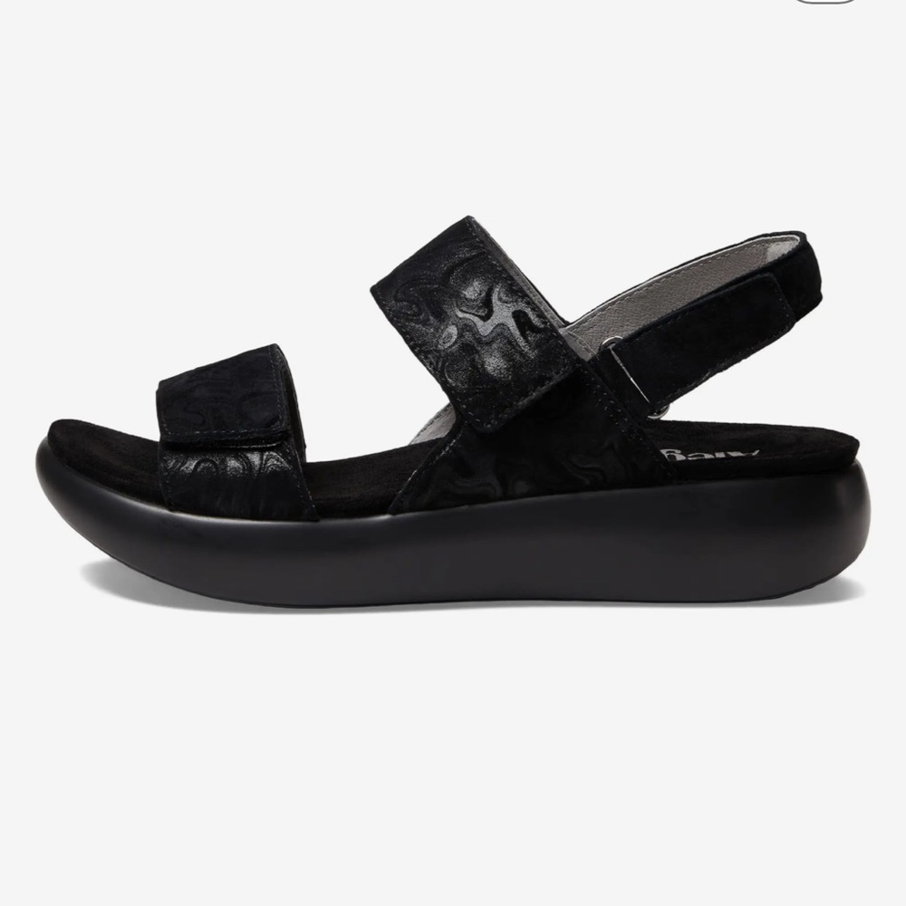 Bailee Topography Alegria Sandals 8-8.5